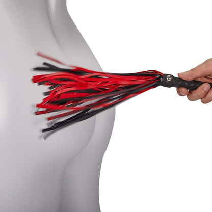 Fouet à fesser noir et rouge pour le flirt